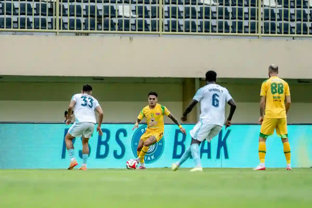 Hasil PSBS Vs Persebaya 0-0: Berlangsung Keras, Diwarnai 3 Kartu Merah