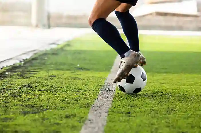 Cara Meningkatkan Kontrol Bola dan Dribbling untuk Pemain Pemula
