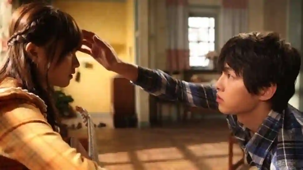 Review Film A Werewolf Boy: Cinta, Kesepian, dan Luka Masa Lalu