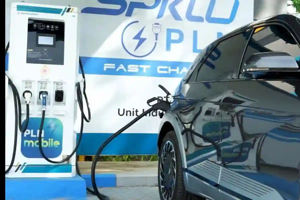 Perbandingan Biaya Operasional Mobil Listrik vs Bensin